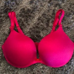 NWOT dark pink Victoria Secret bra